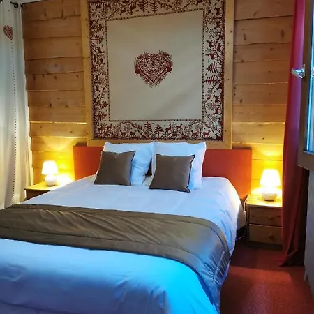 Au Feu De Bois Hotel 2*