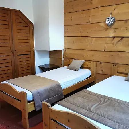 Hotel Au Feu De Bois
