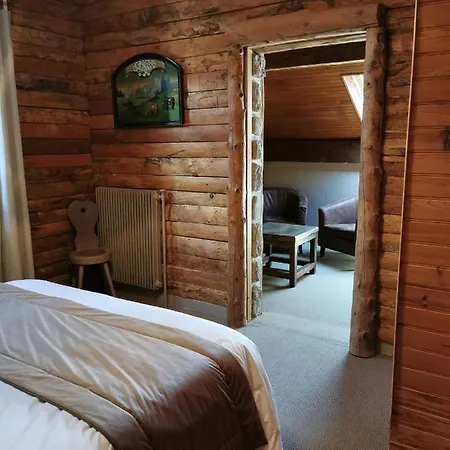 Hotel Au Feu De Bois 2*