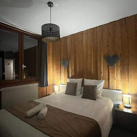 Au Feu De Bois 2*